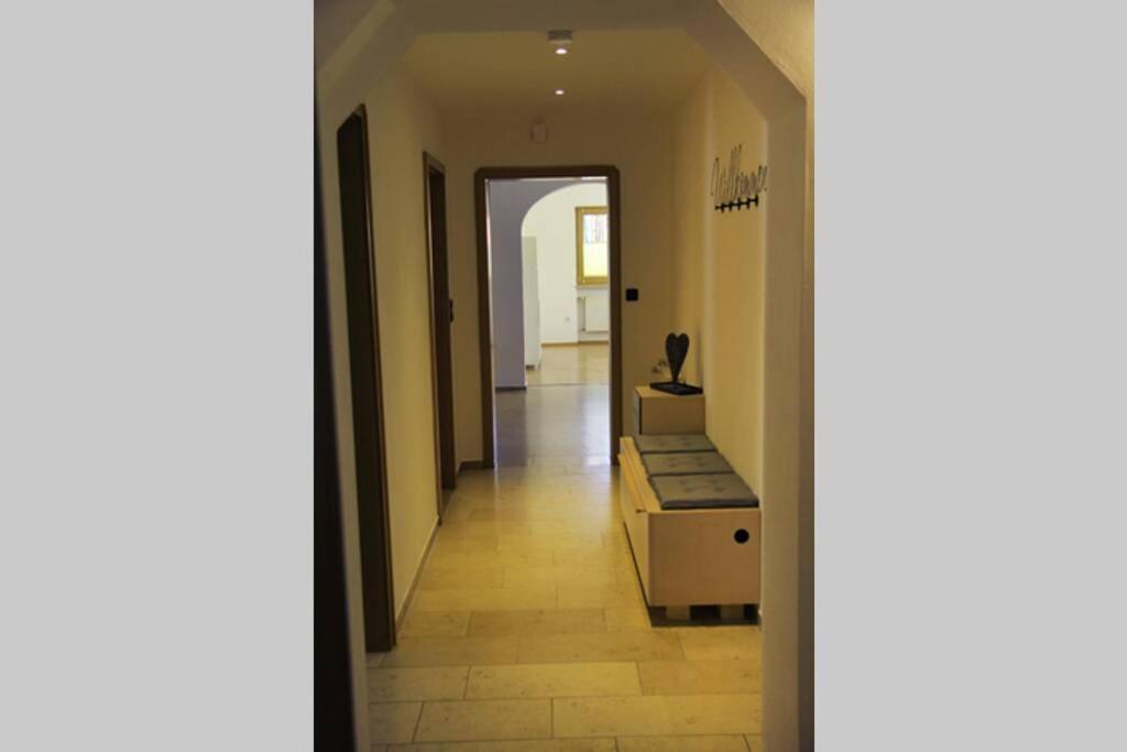Schoene Helle Ferienwohnung In Waldnaehe Berching Exterior photo